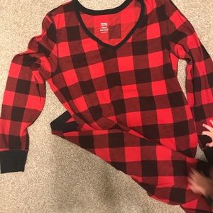 Old Navy maternity pajamas.